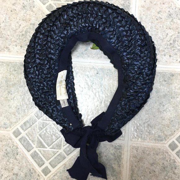 Vintage Black Straw Hat with Cherries by "Dayne Taylor" - Picture 4 of 6